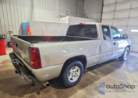 2003 Chevrolet Silverado C1500 из США, поврежденный, VIN 2GCEC19T631203970